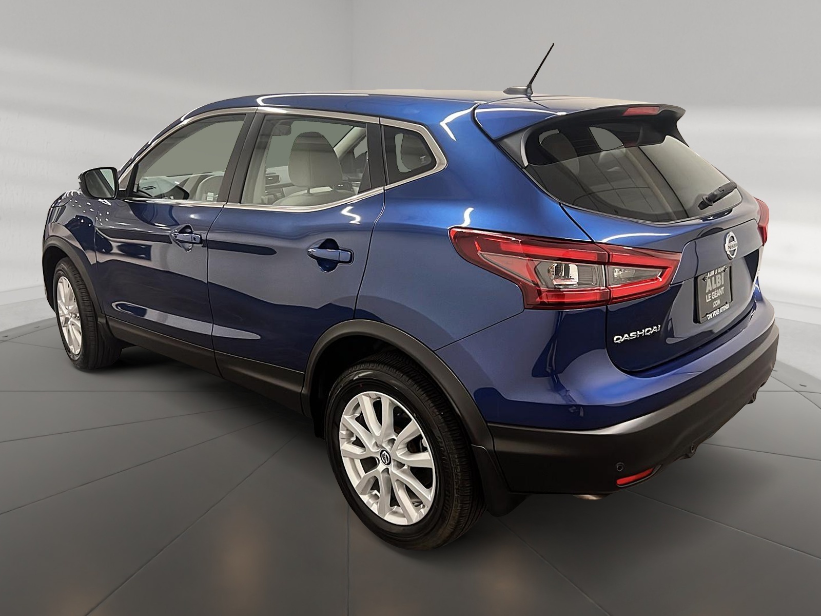 Nissan Qashqai S 4RM 2023 - image #6