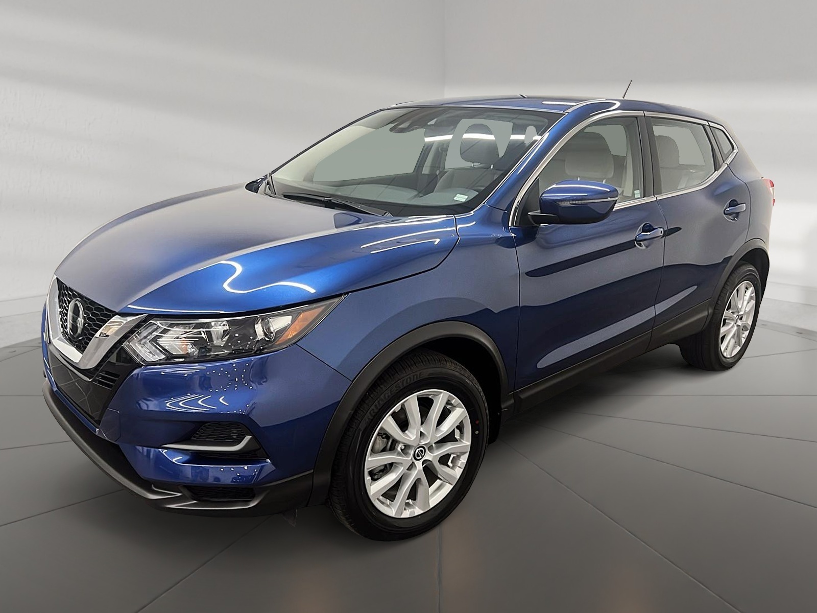 Nissan Qashqai S 4RM 2023 - image #1