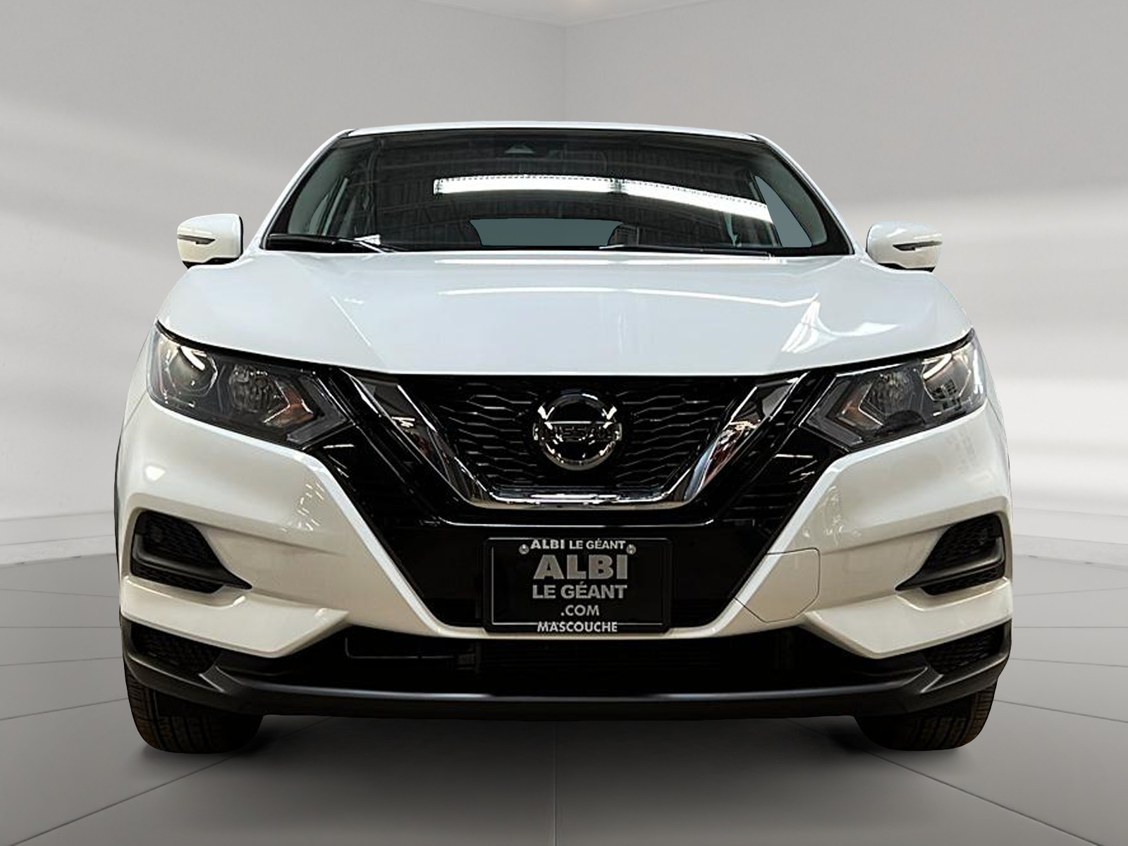 Nissan Qashqai S 4RM 2023 - image #2