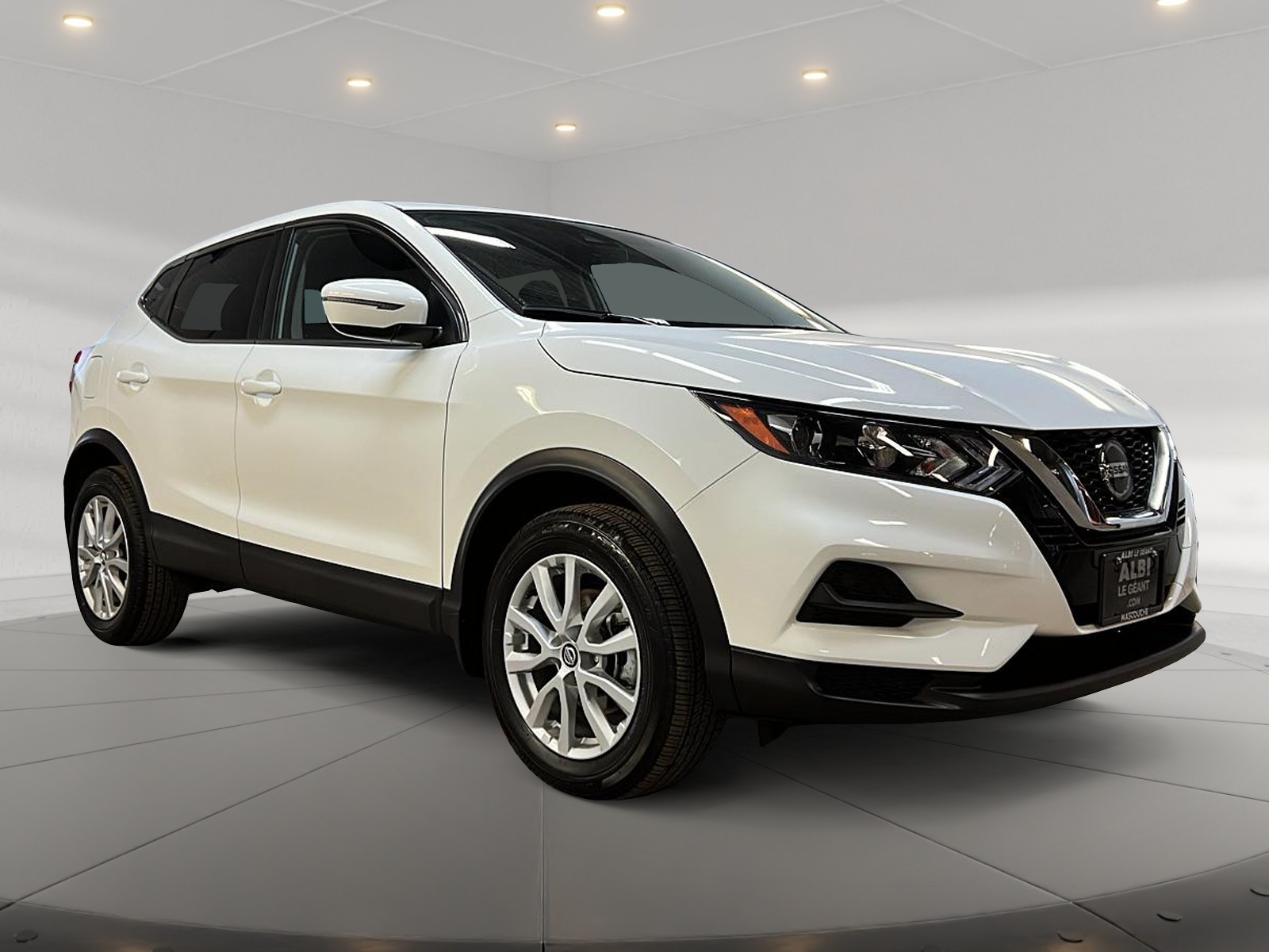 Nissan Qashqai S 4RM 2023 - image #3