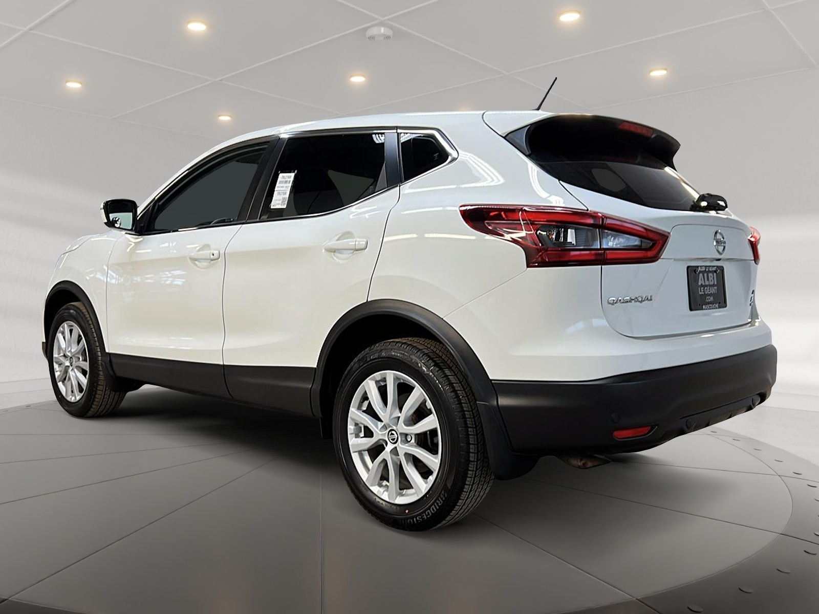Nissan Qashqai S 4RM 2023 - image #6