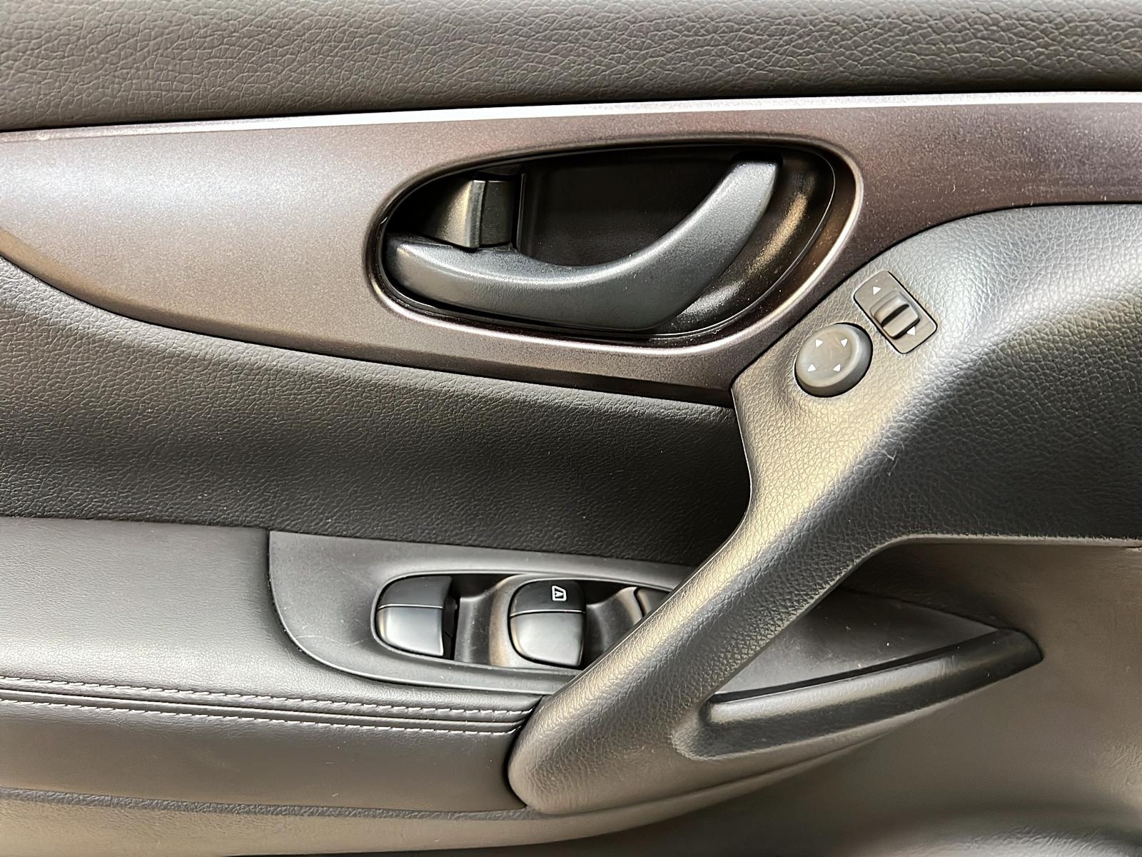 Nissan Qashqai S 4RM 2023 - image #21