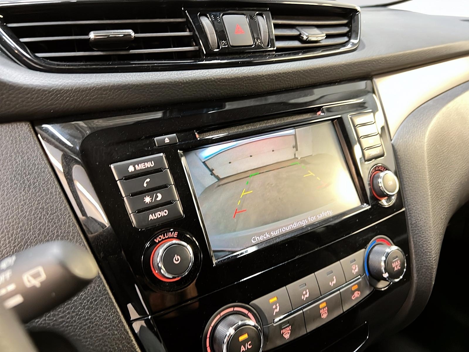 Nissan Qashqai S 4RM 2023 - image #17