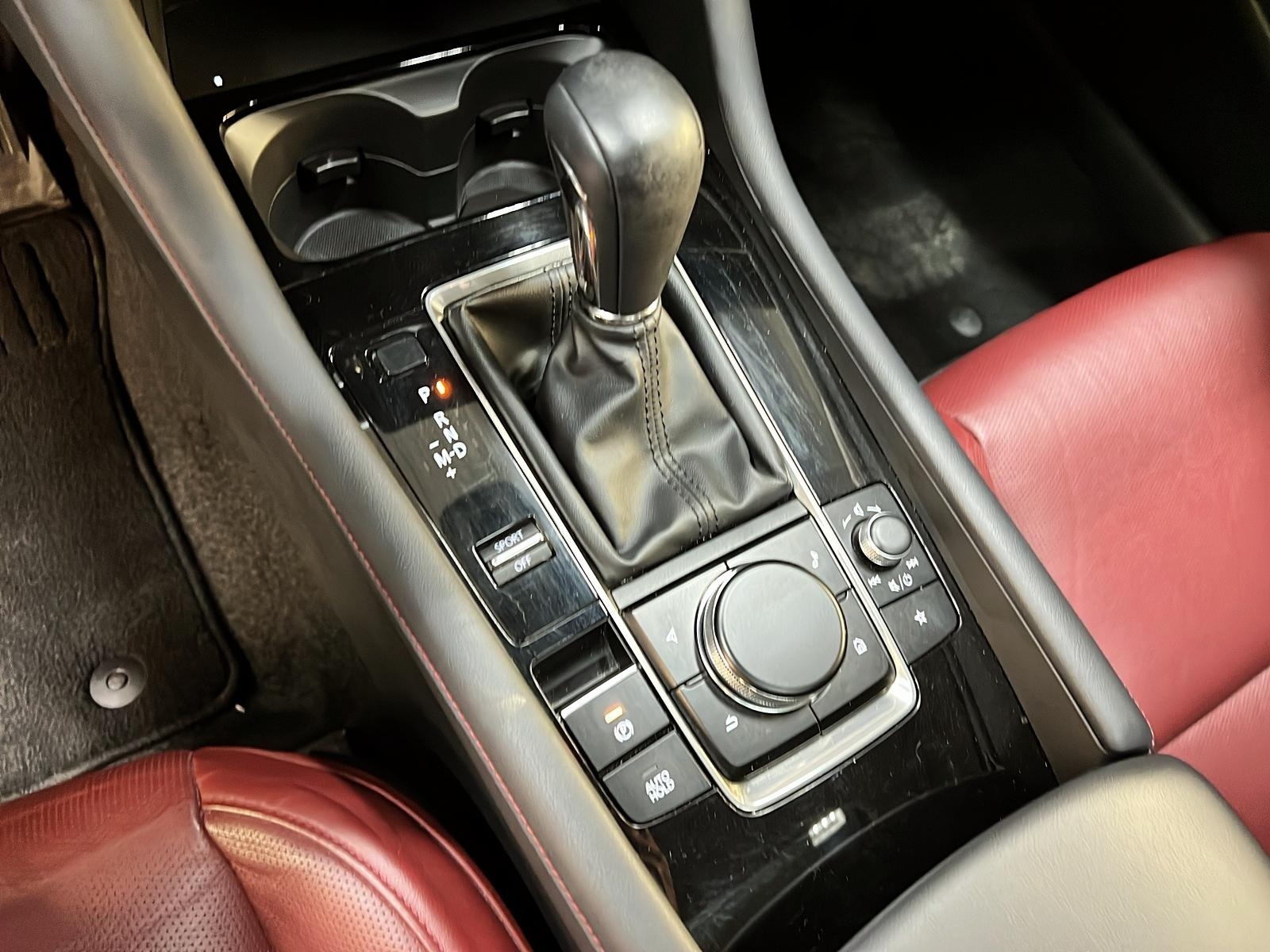 Mazda Mazda3 GT TURBO CUIR TOIT NAV 4RM 2024 - image #14