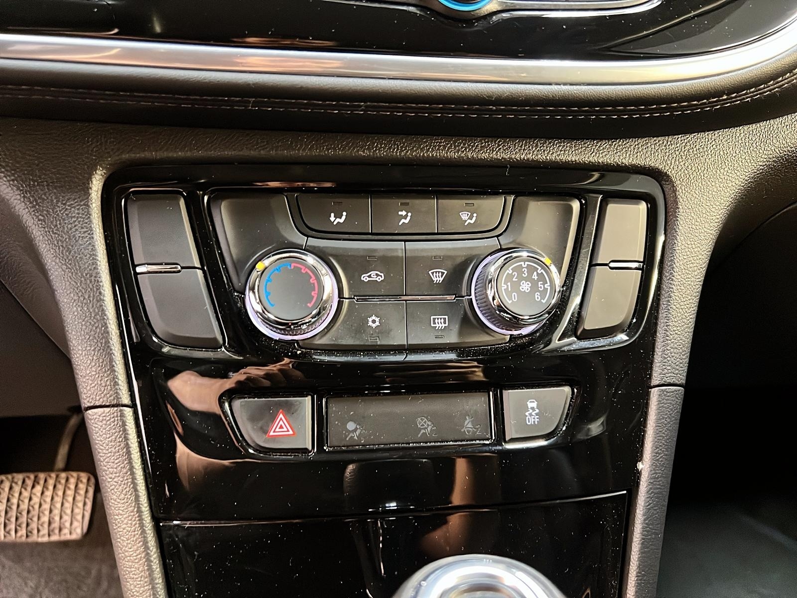 Buick Encore 2022 - Image #14