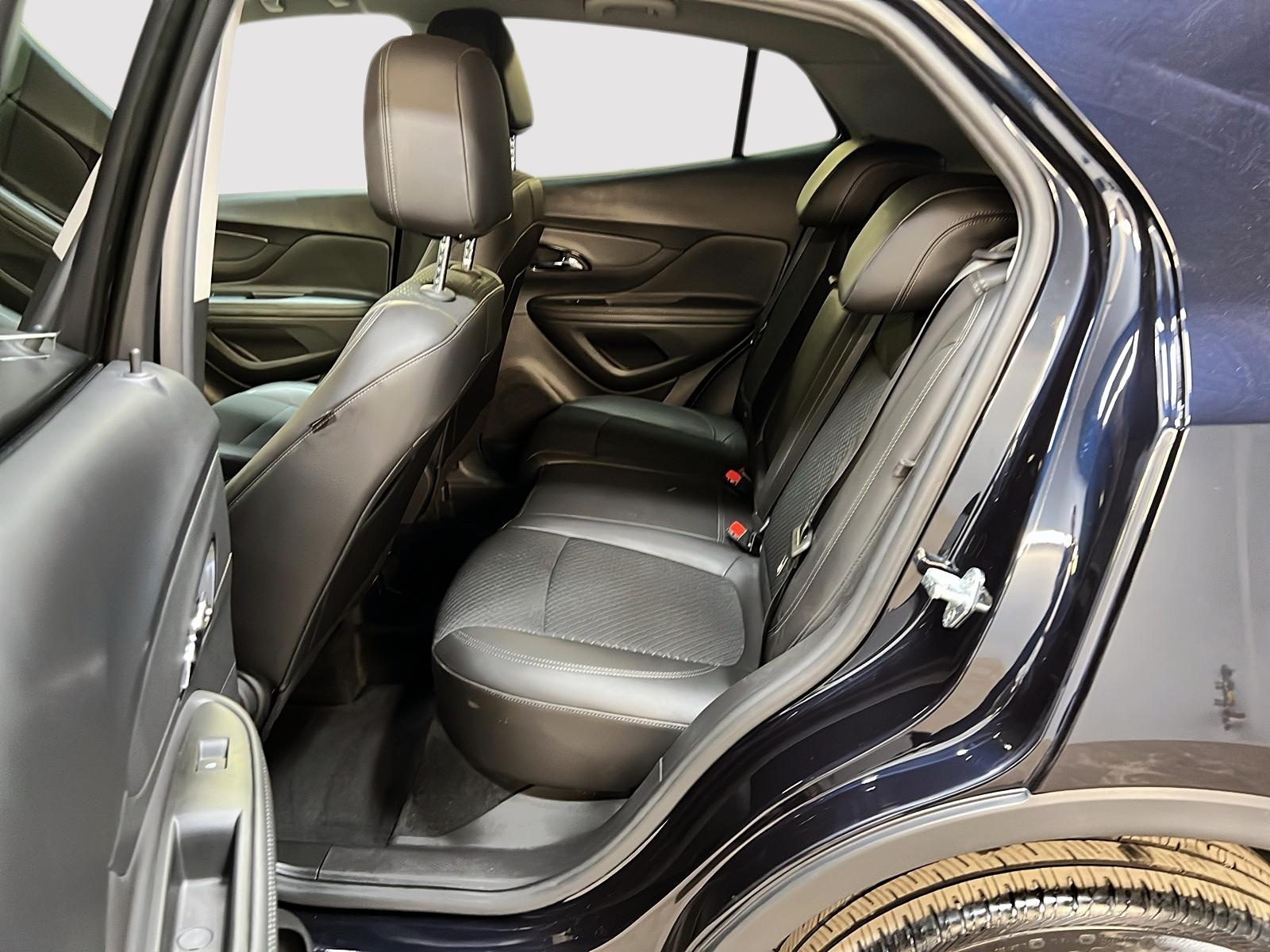 Buick Encore 2022 - Image #9