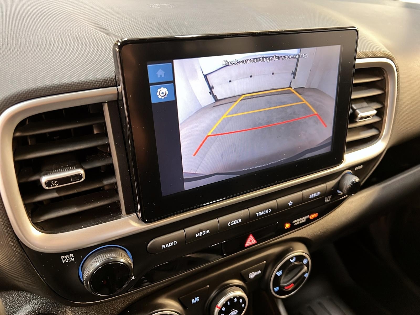 Hyundai Venue PREFERRED 2024 - image #16