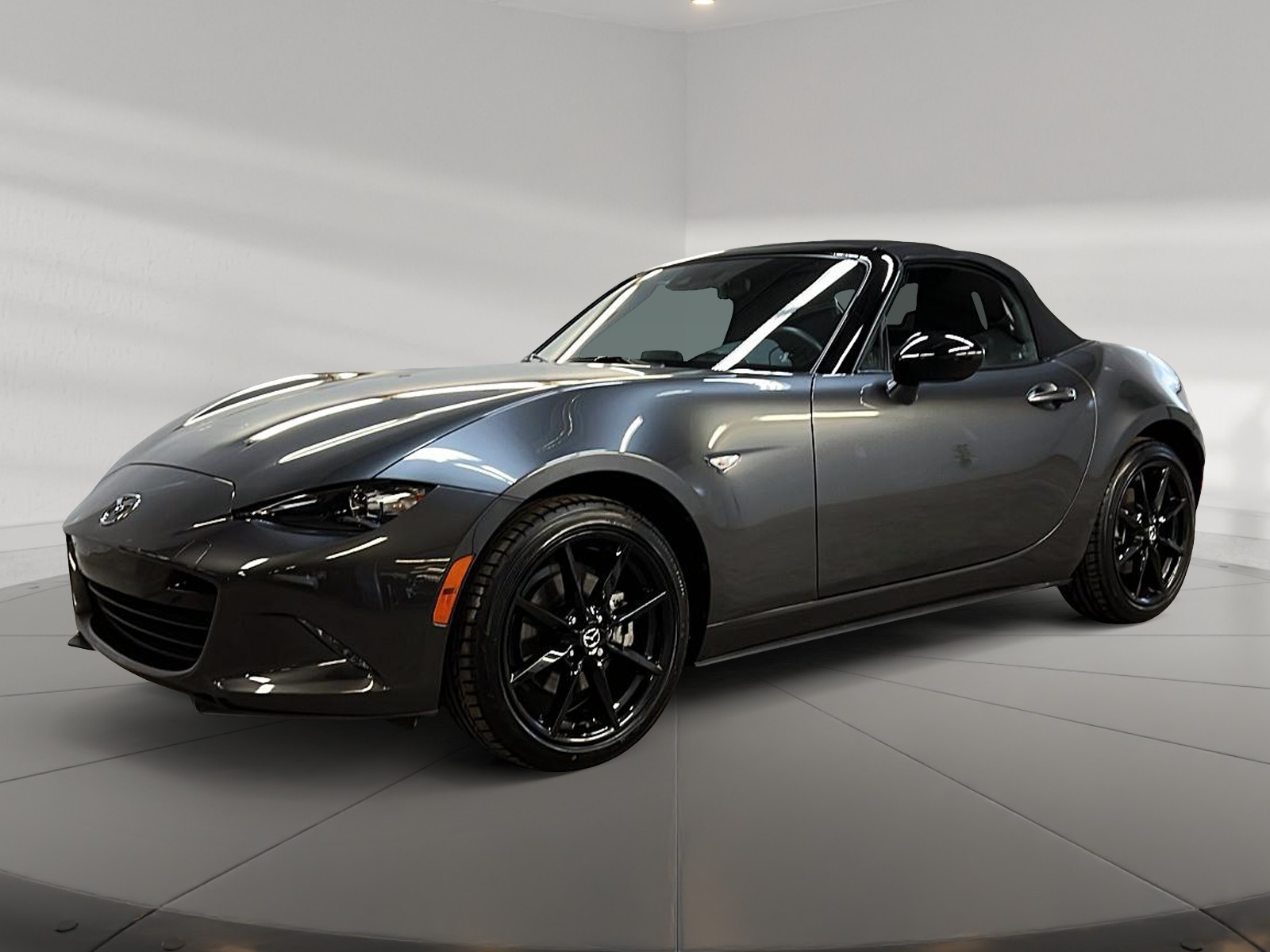 Mazda MX-5 2022 - Image #1