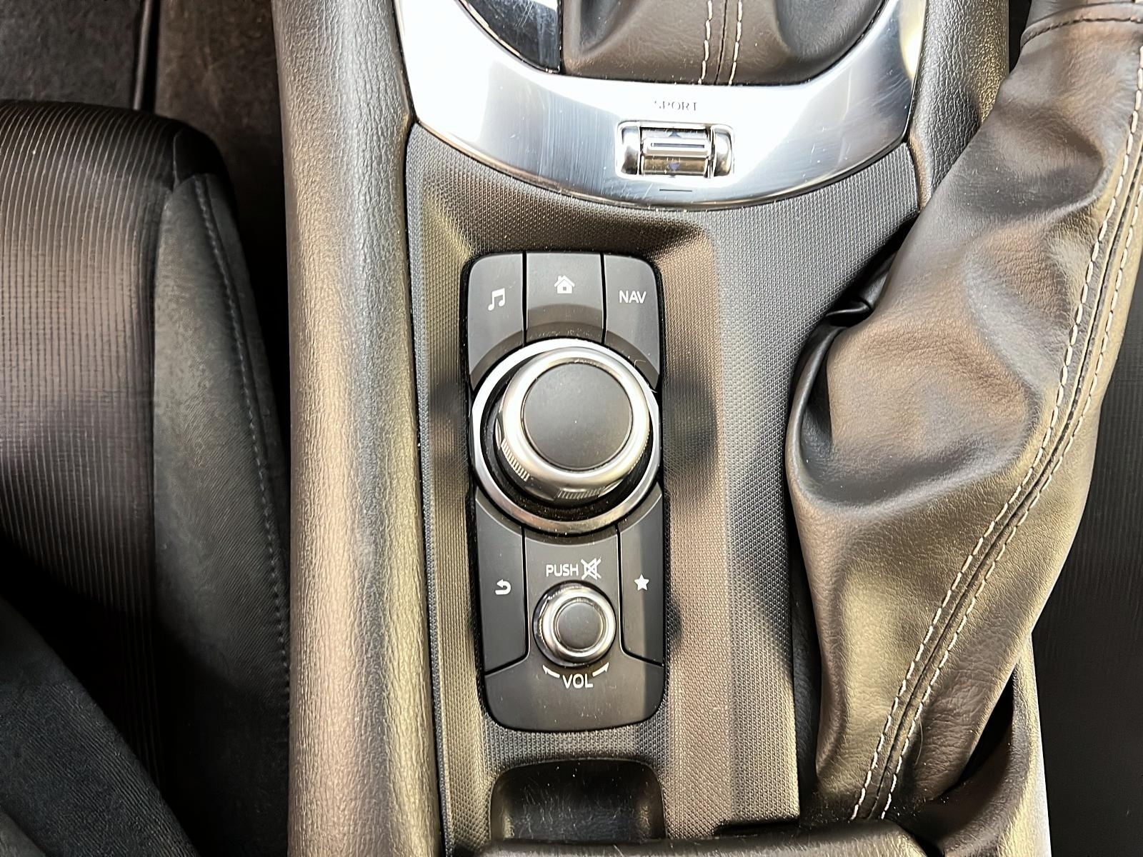 Mazda MX-5 2022 - Image #12