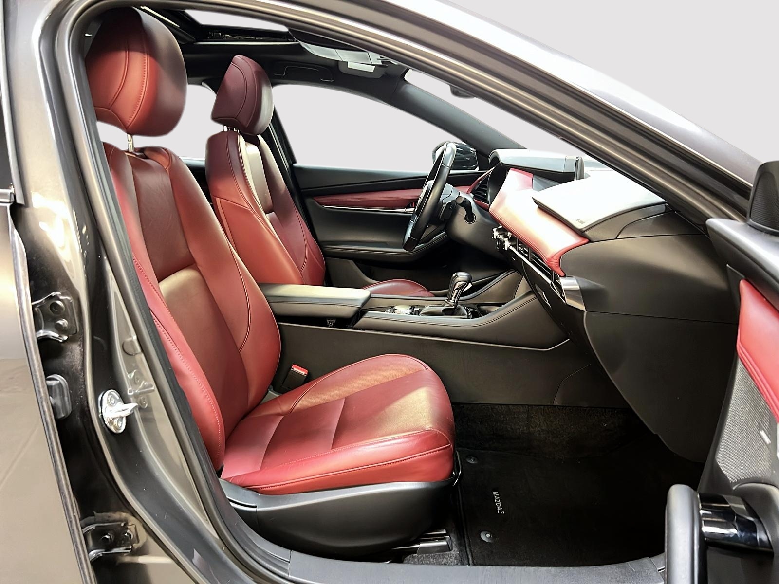 Mazda Mazda3 Sport GT TURBO CUIR TOIT NAV 4RM 2024 - image #8