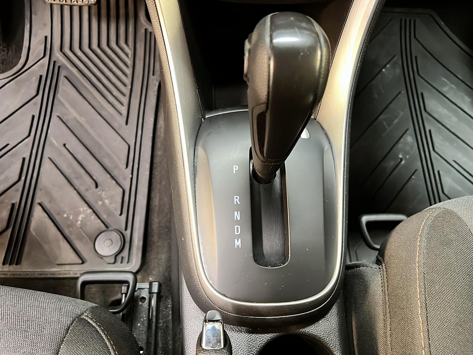 Chevrolet Trax LS 4RM 2021 - image #13