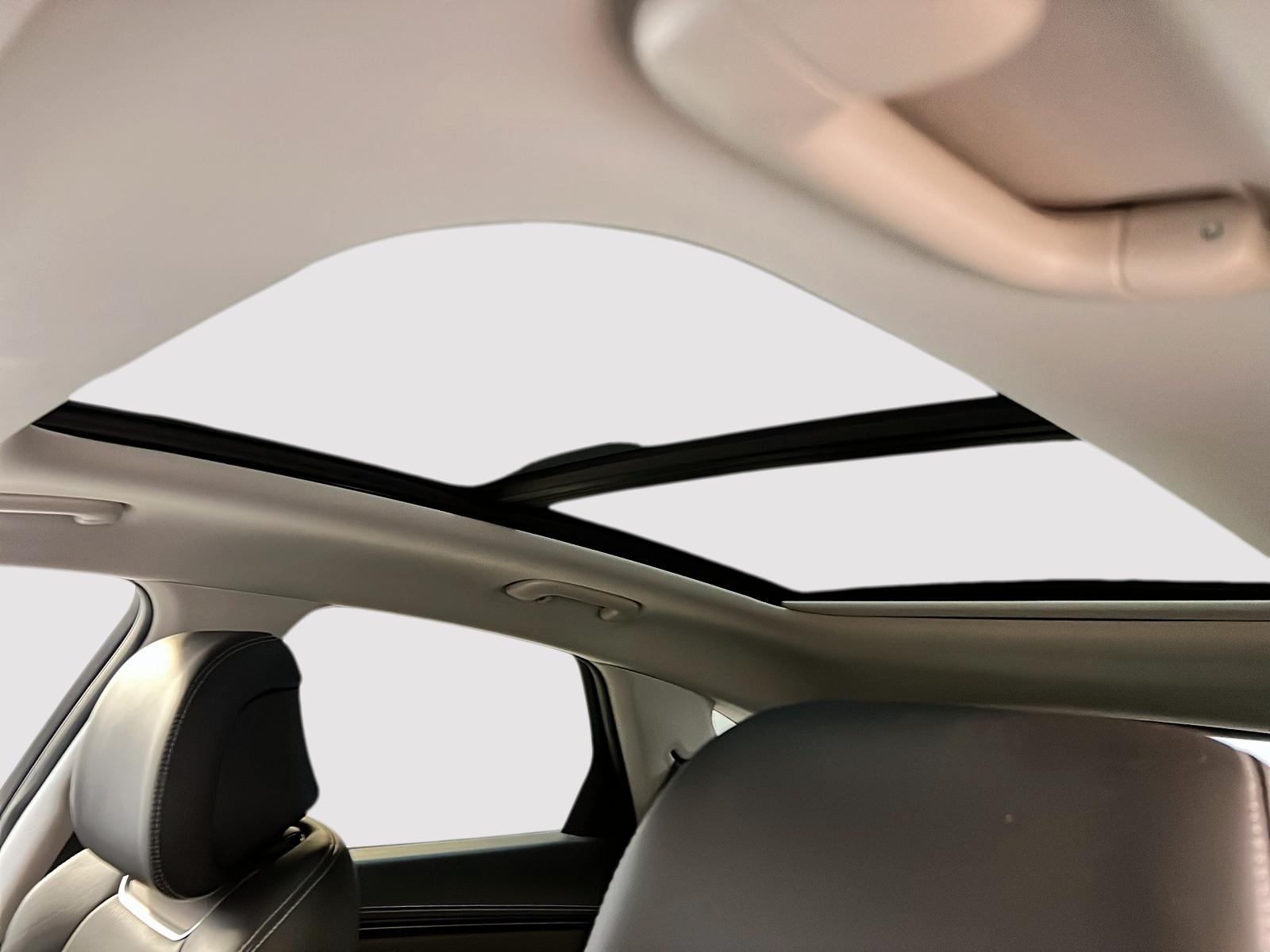 Genesis GV70 ADVANCED 2.5T CUIR TOIT NAV 4RM 2024 - image #10