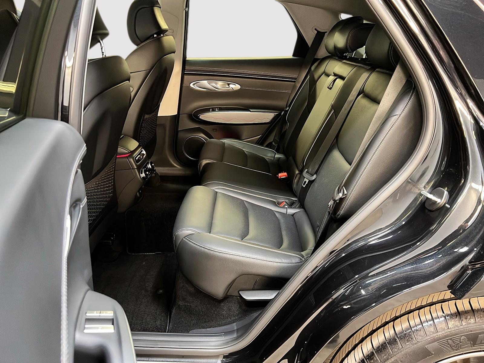 Genesis GV70 ADVANCED 2.5T CUIR TOIT NAV 4RM 2024 - image #9