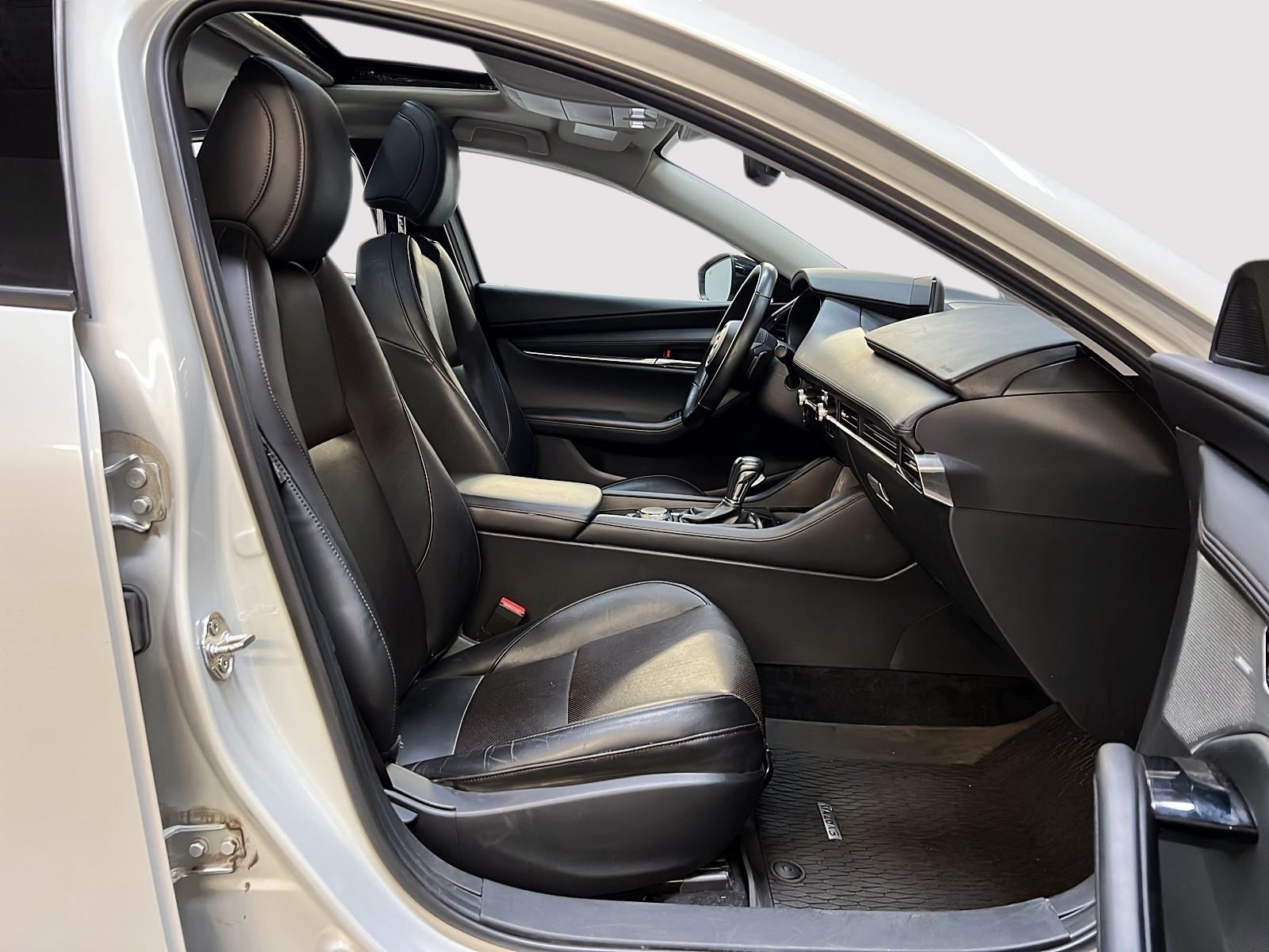 Mazda Mazda3 2024 - Image #8