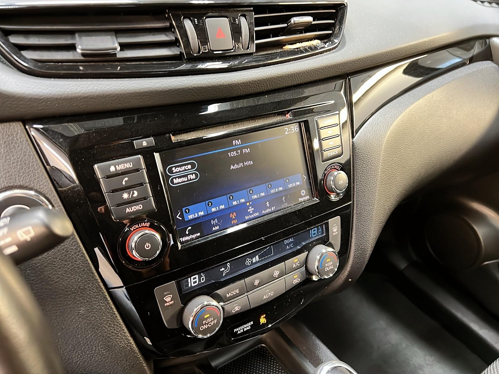 Nissan Qashqai SV TOIT 4RM 2023 - image #17