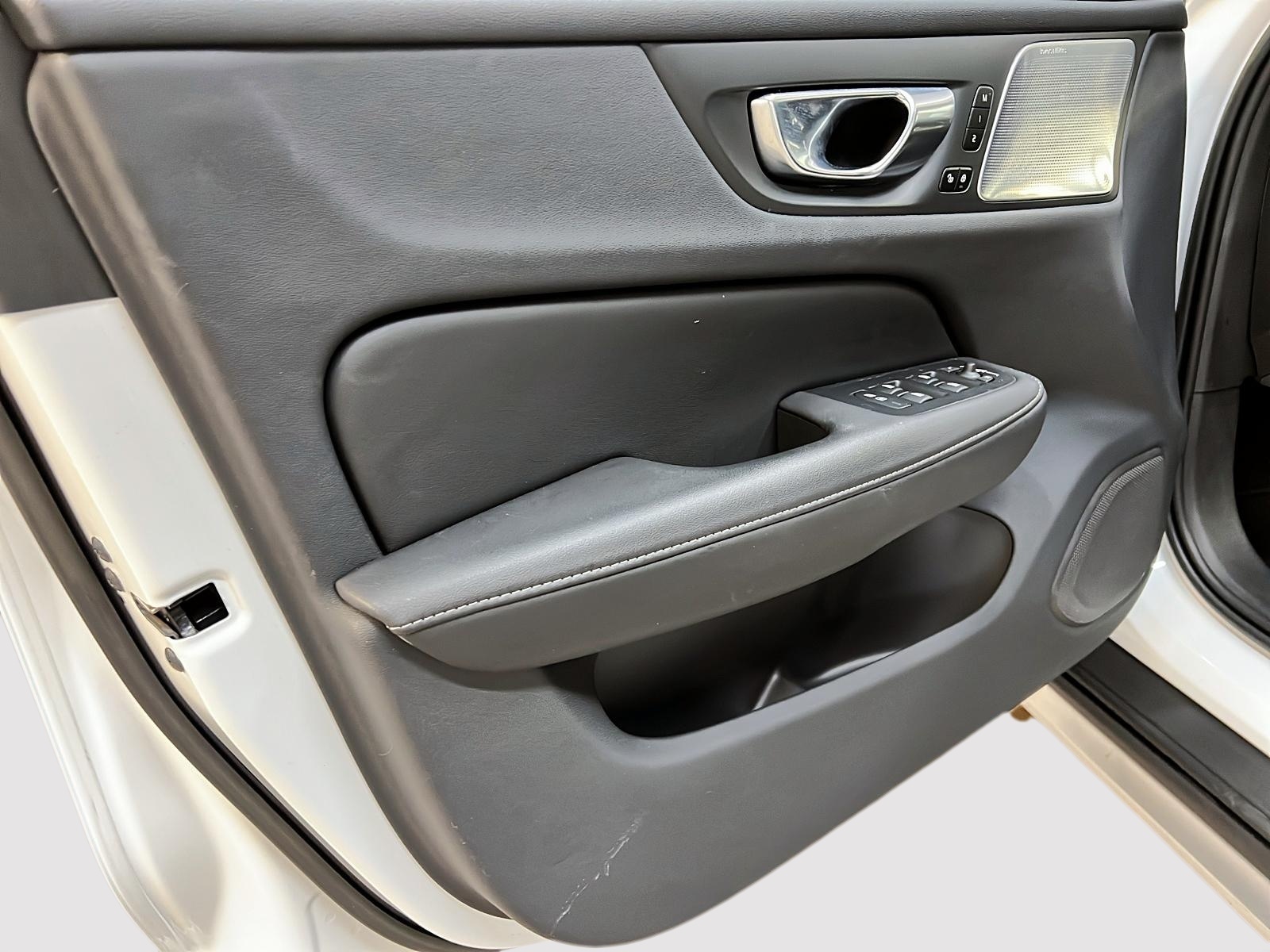 Volvo V60 2023 - Image #25