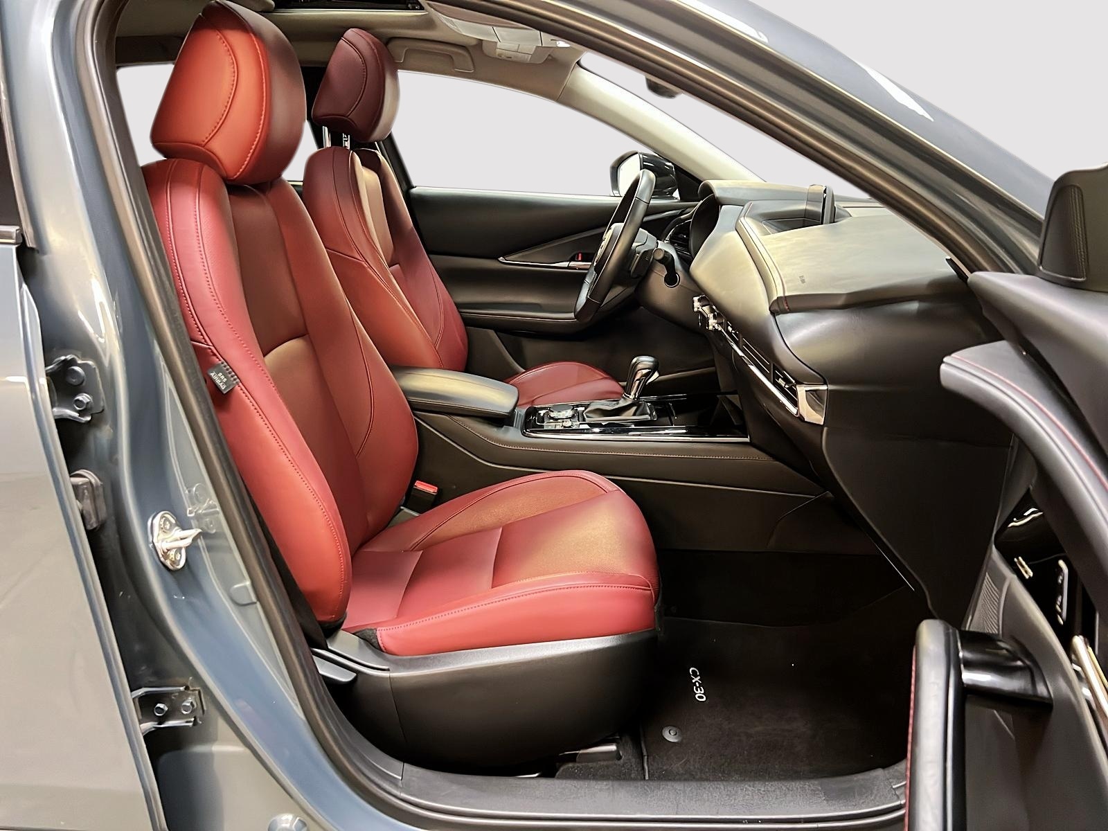 Mazda CX-30 GT TURBO CUIR TOIT NAV 4RM 2022 - image #8