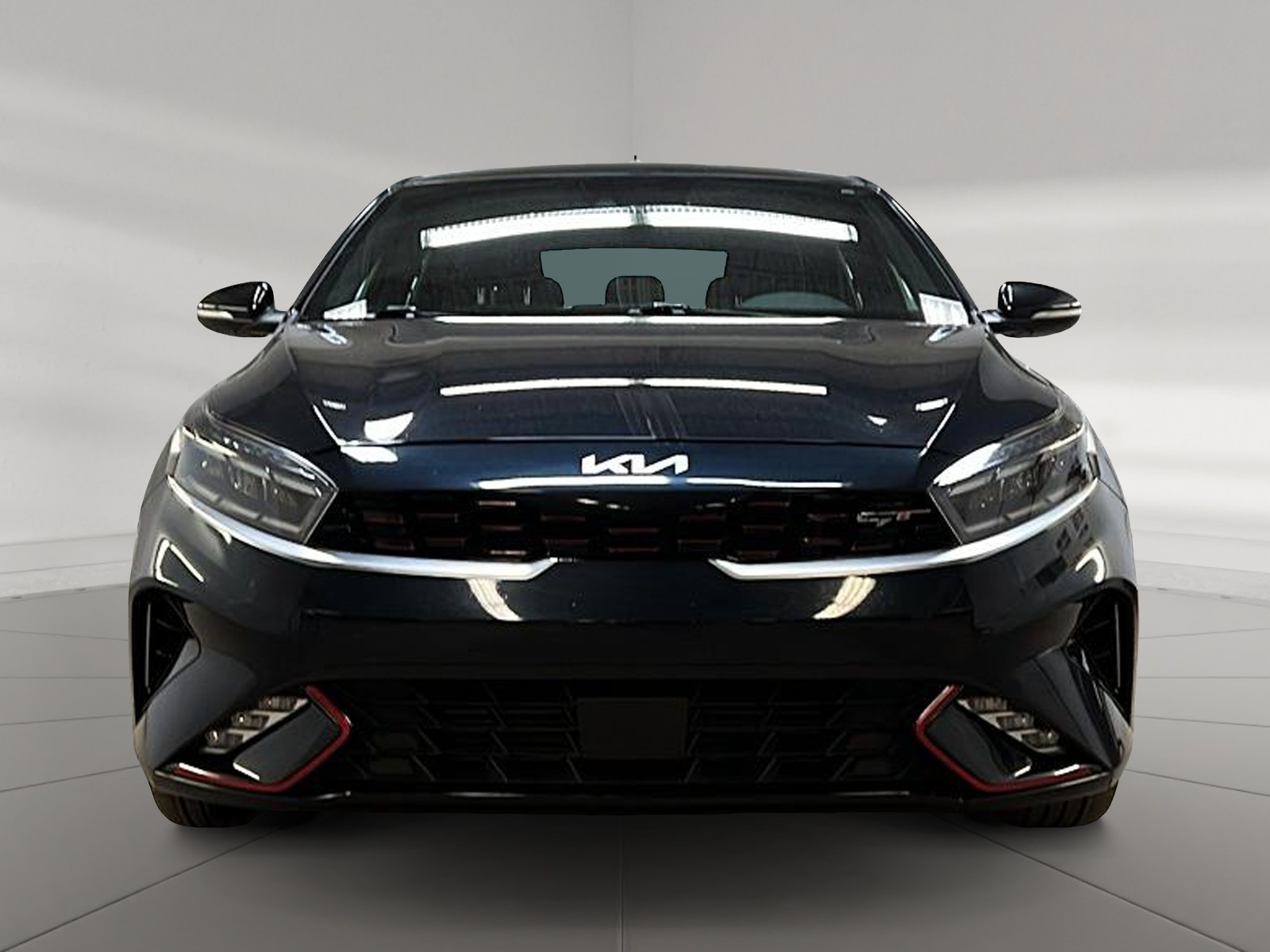 Kia Forte5 2023 - Image #2
