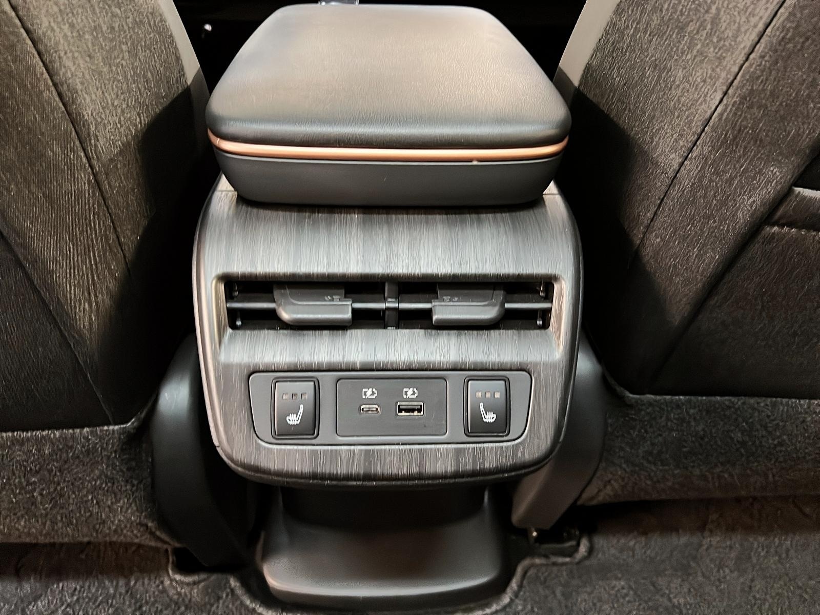 Nissan ARIYA EVOLVE + E4ORCE CUIR TOIT PANO NAV 4RM 2024 - image #11