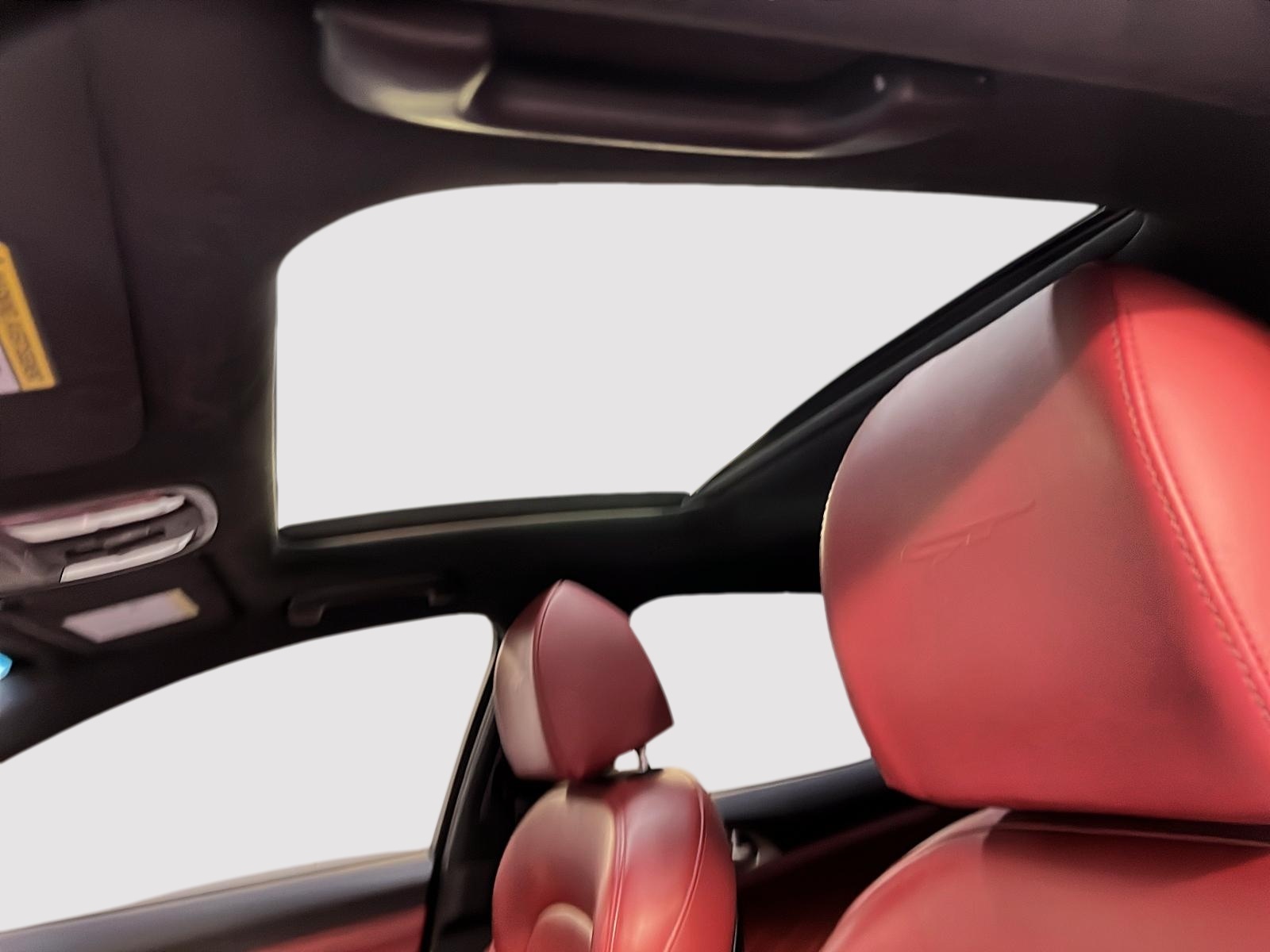 Kia Stinger 2022 - Image #10