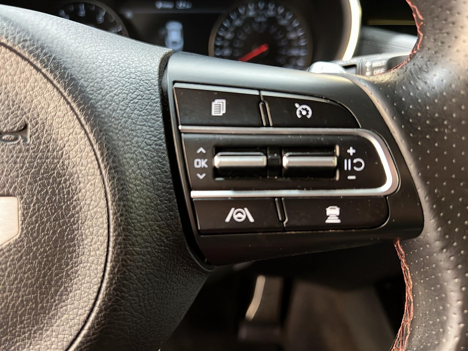Kia Stinger 2022 - Image #21
