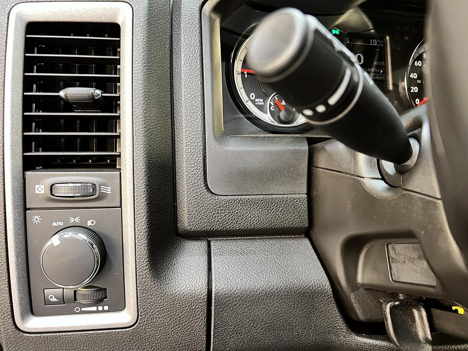 RAM 1500 Classic 2023 - Image #19