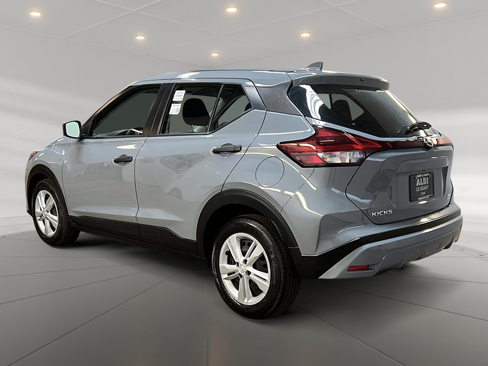 Nissan Kicks S 2023 - image #6