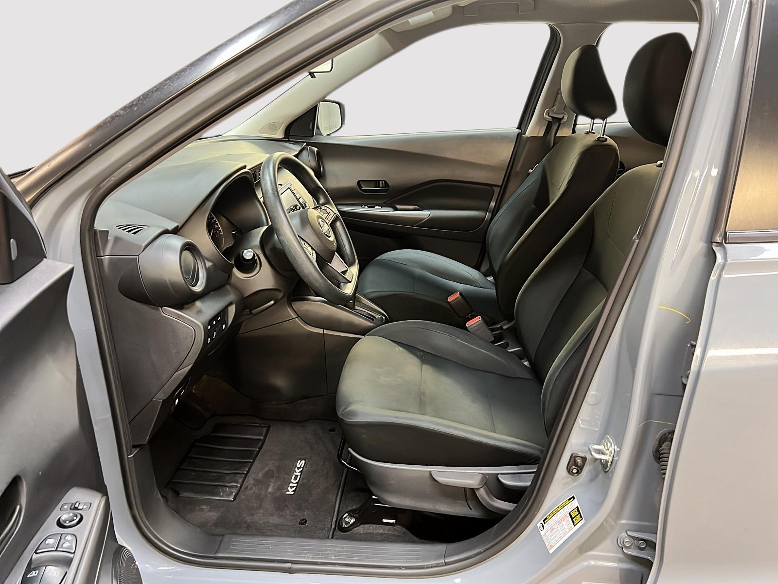 Nissan Kicks S 2023 - image #7