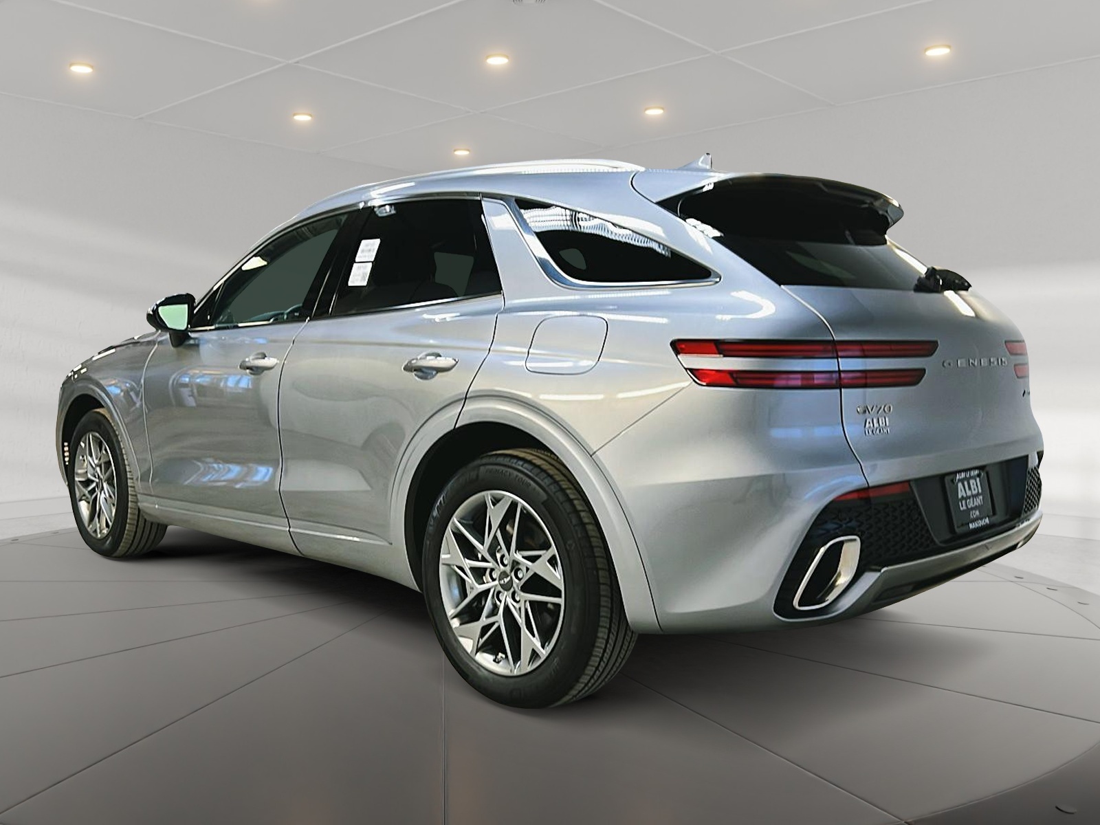 Genesis GV70 ADVANCED 2.5T CUIR TOIT PANO NAV 4RM 2024 - image #6