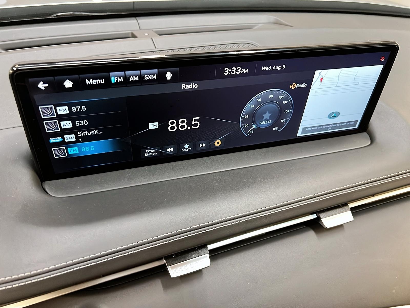 Genesis GV70 ADVANCED 2.5T CUIR TOIT PANO NAV 4RM 2024 - image #18