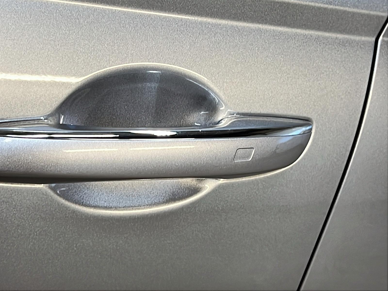 Genesis GV70 2024 - Image #28