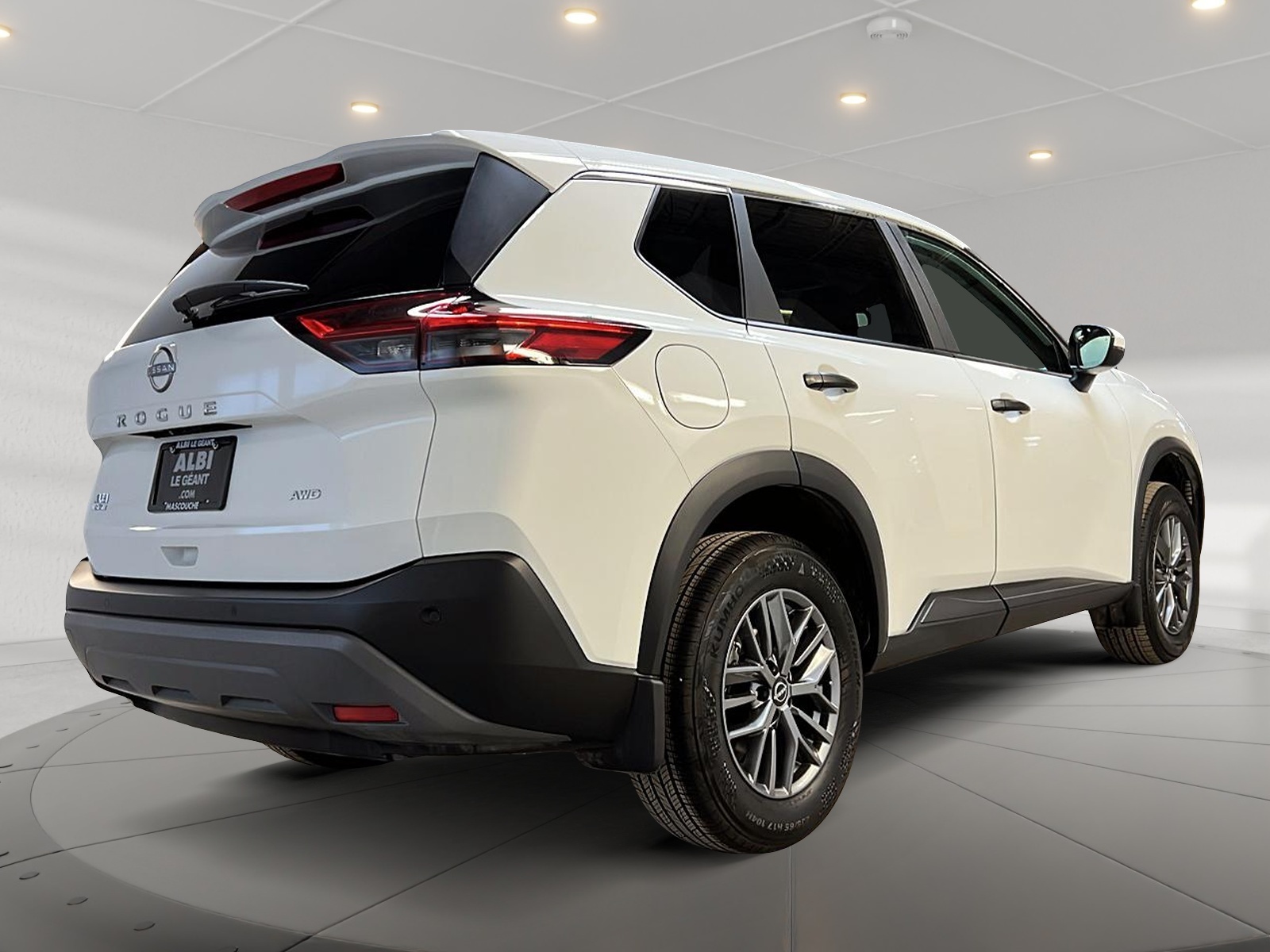Nissan Rogue S 4RM 2023 - image #4