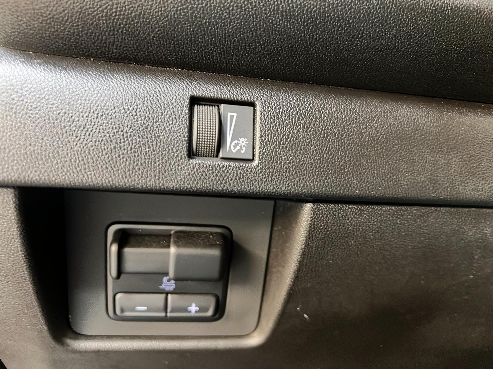 Chevrolet Colorado TRAIL BOSS CREW CAB 4X4 2024 - image #21