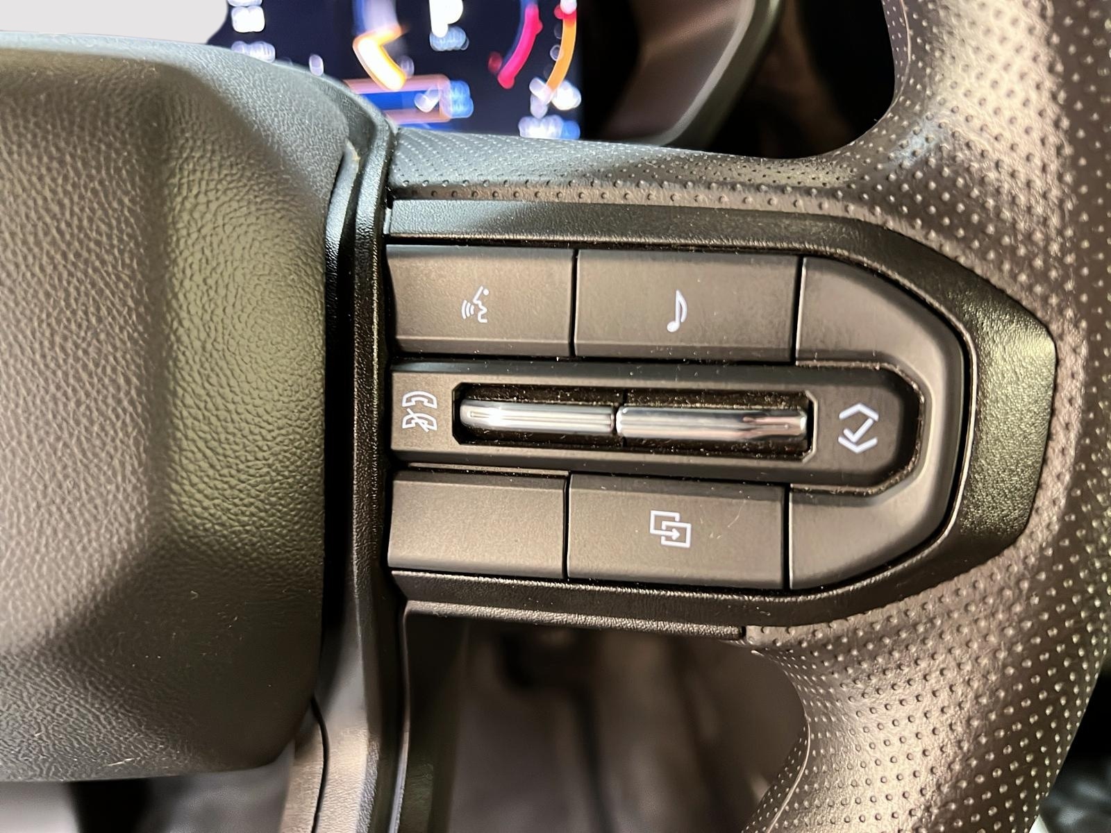 Chevrolet Colorado TRAIL BOSS CREW CAB 4X4 2024 - image #19