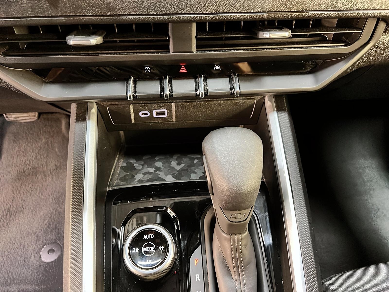 Chevrolet Colorado TRAIL BOSS CREW CAB 4X4 2024 - image #14