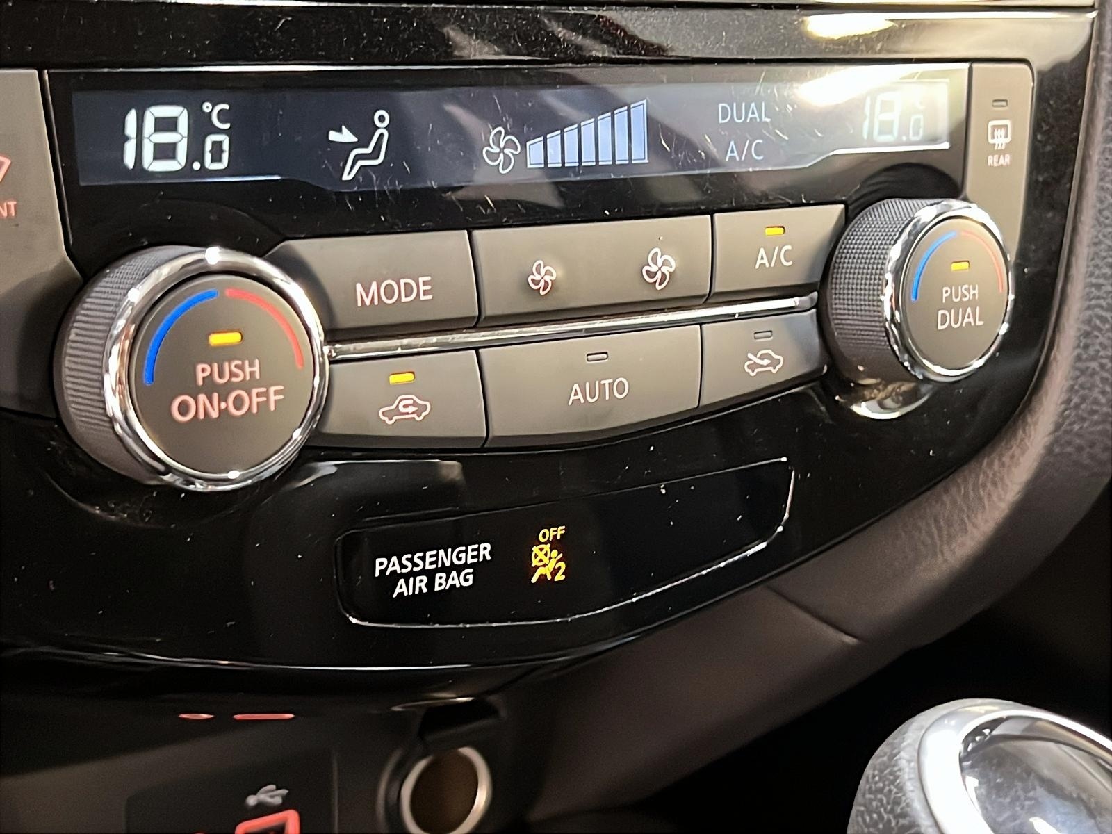 Nissan Qashqai SV TOIT 4RM 2023 - image #16