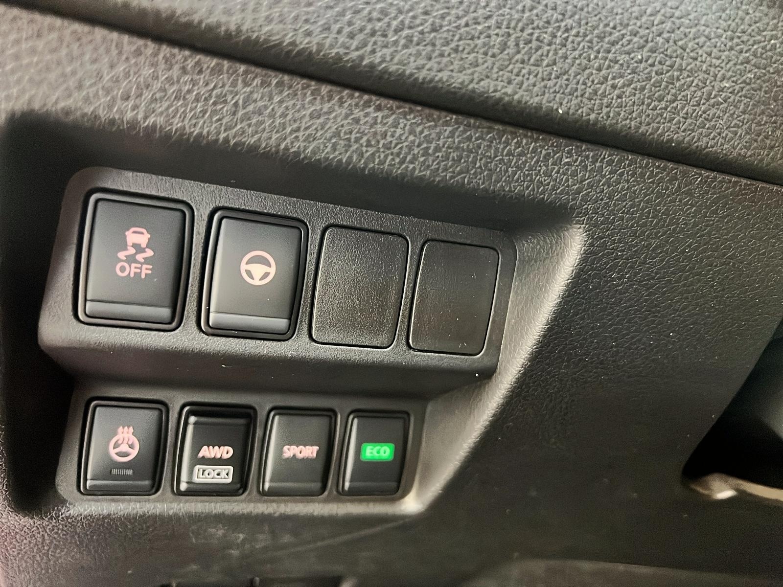 Nissan Qashqai SV TOIT 4RM 2023 - image #22