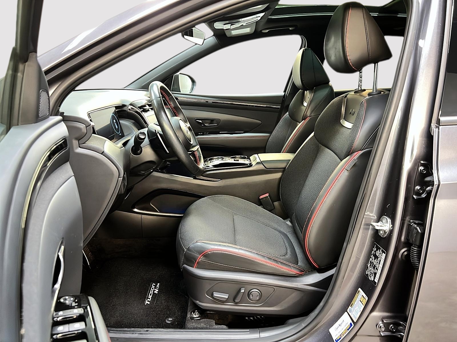 Hyundai Tucson N-LINE HYBRID CUIR TOIT PANO 4RM 2024 - image #7