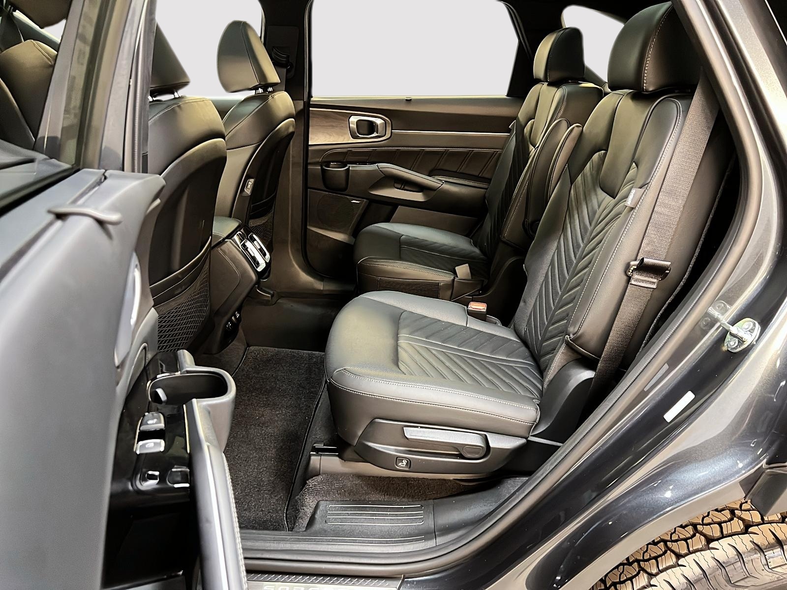 Kia Sorento X-PRO CUIR TOIT PANO NAV 4RM 2025 - image #9