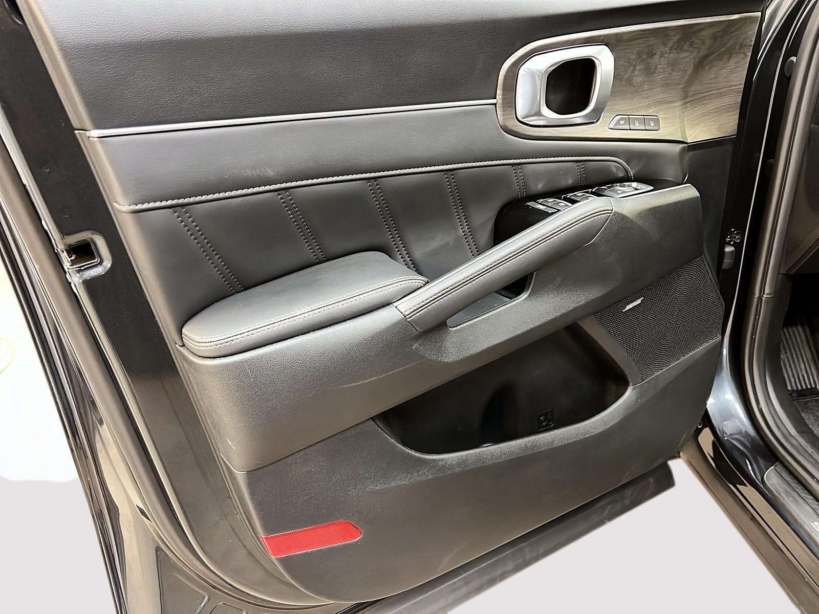 Kia Sorento X-PRO CUIR TOIT PANO NAV 4RM 2025 - image #24