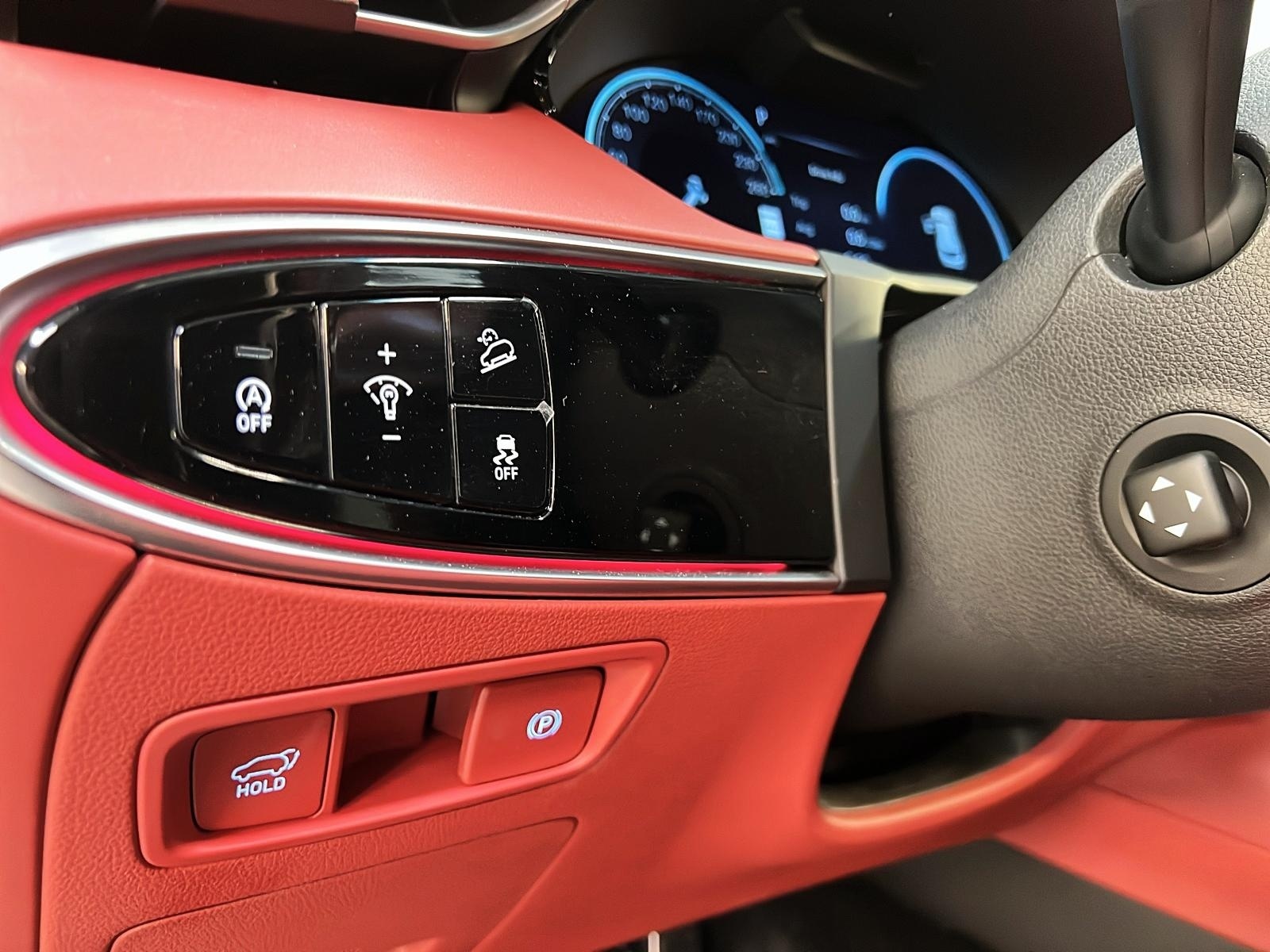 Genesis GV70 SPORT 3.5T CUIR TOIT PANO NAV 4RM 2024 - image #24