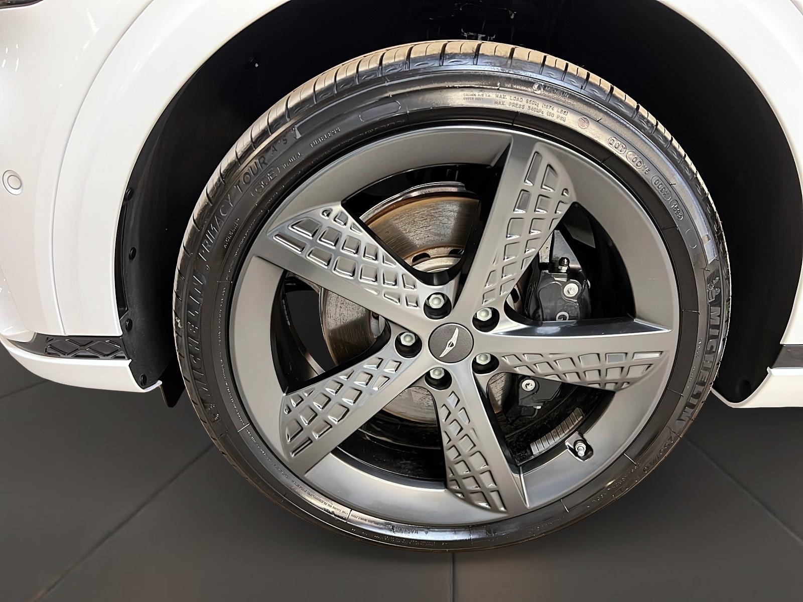 Genesis GV70 SPORT 3.5T CUIR TOIT PANO NAV 4RM 2024 - image #32