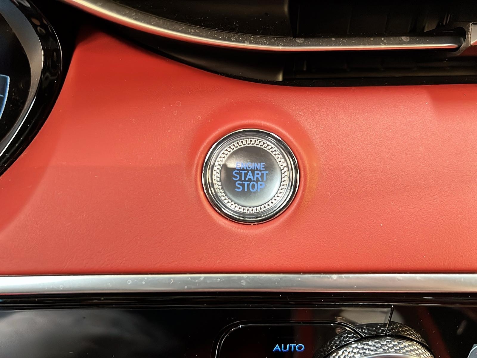 Genesis GV70 2024 - Image #21