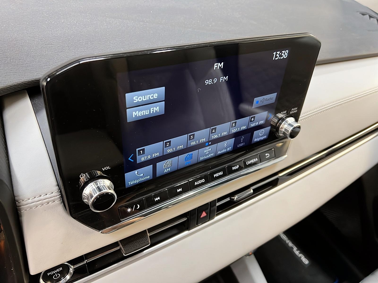 Mitsubishi Outlander SEL S PHEV CUIR TOIT PANO NAV AWC 2023 - image #18