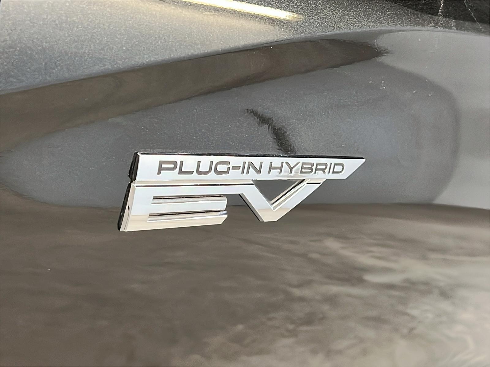 Mitsubishi Outlander SEL S PHEV CUIR TOIT PANO NAV AWC 2023 - image #29