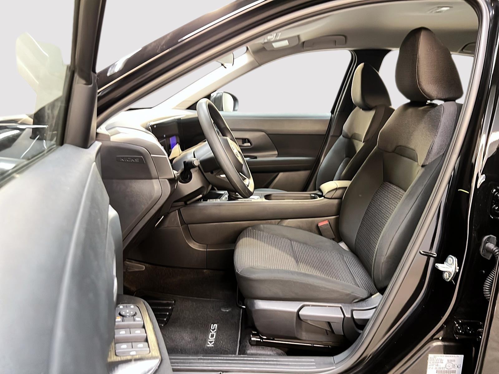 Nissan Kicks S 4RM 2025 - image #7