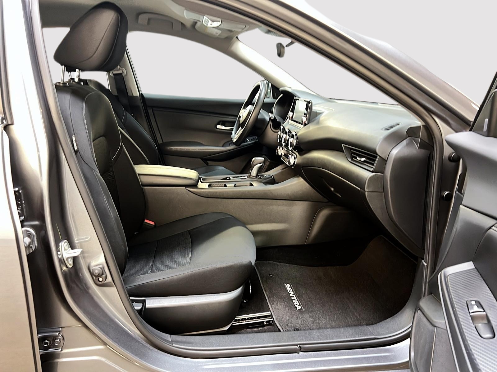 Nissan Sentra S PLUS 2022 - image #8
