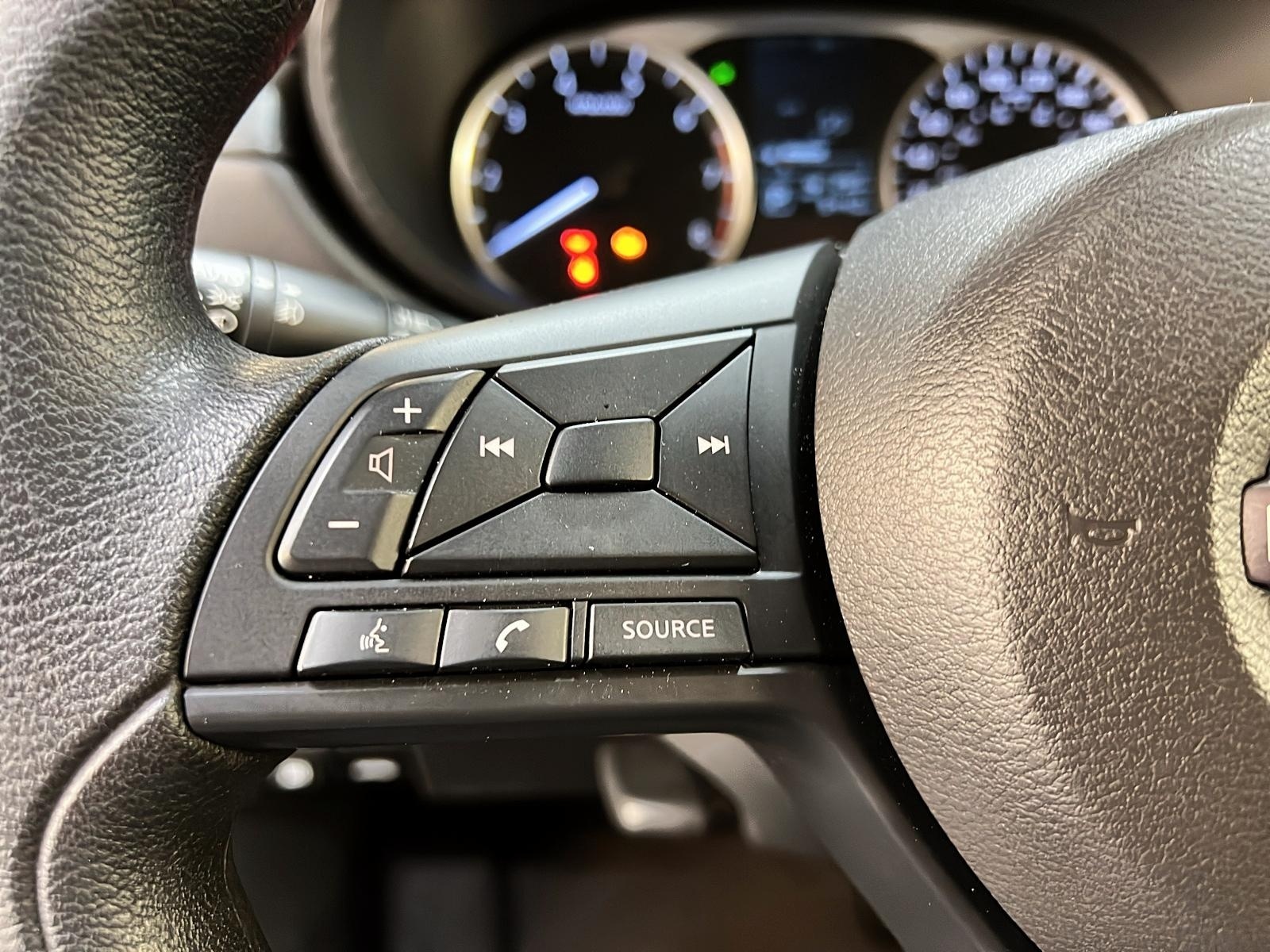 Nissan Versa S 2025 - image #18