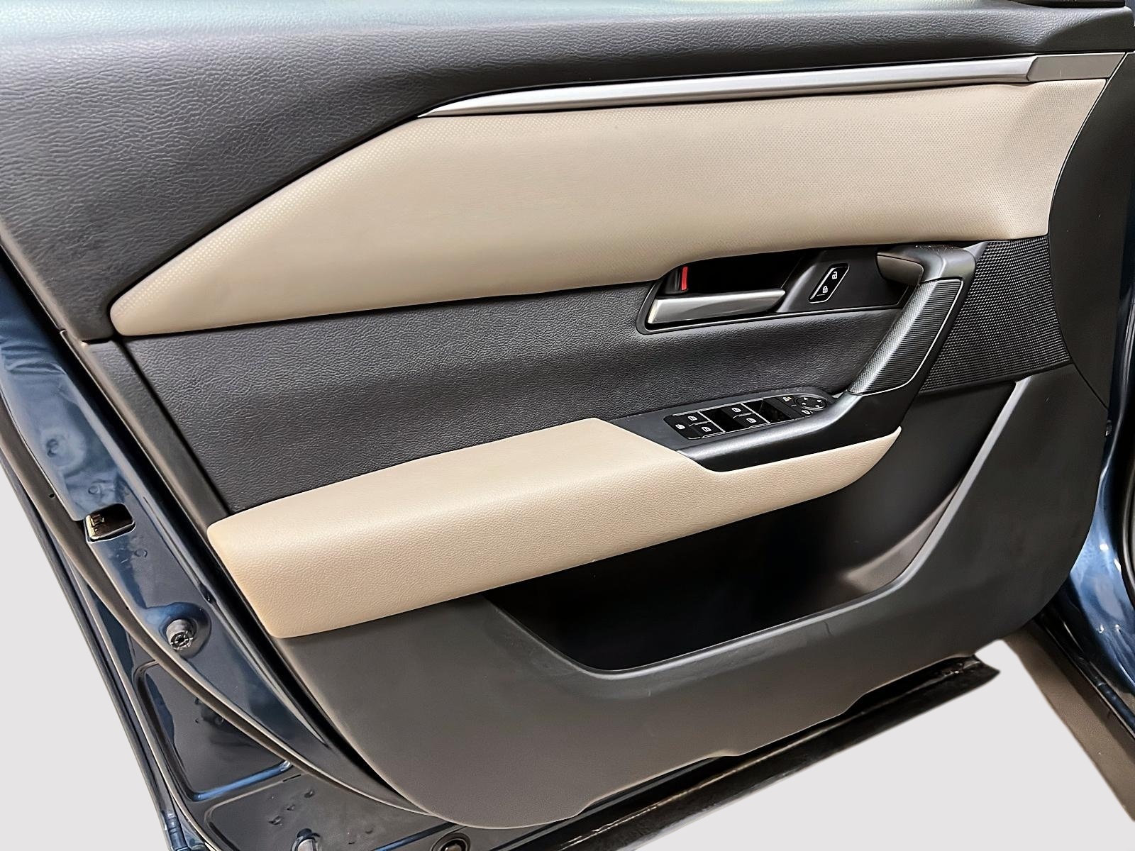 Mazda CX-50 GS LUXE TOIT PANO 4RM 2025 - image #25