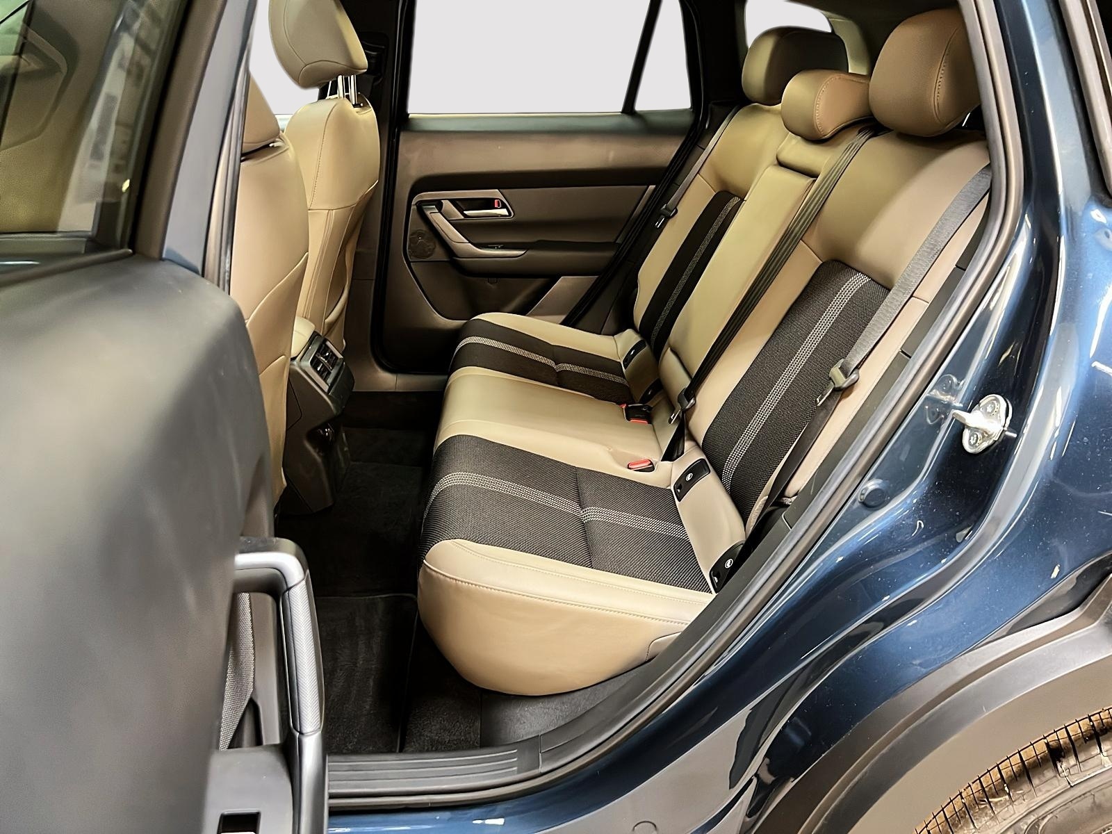 Mazda CX-50 GS LUXE TOIT PANO 4RM 2025 - image #9